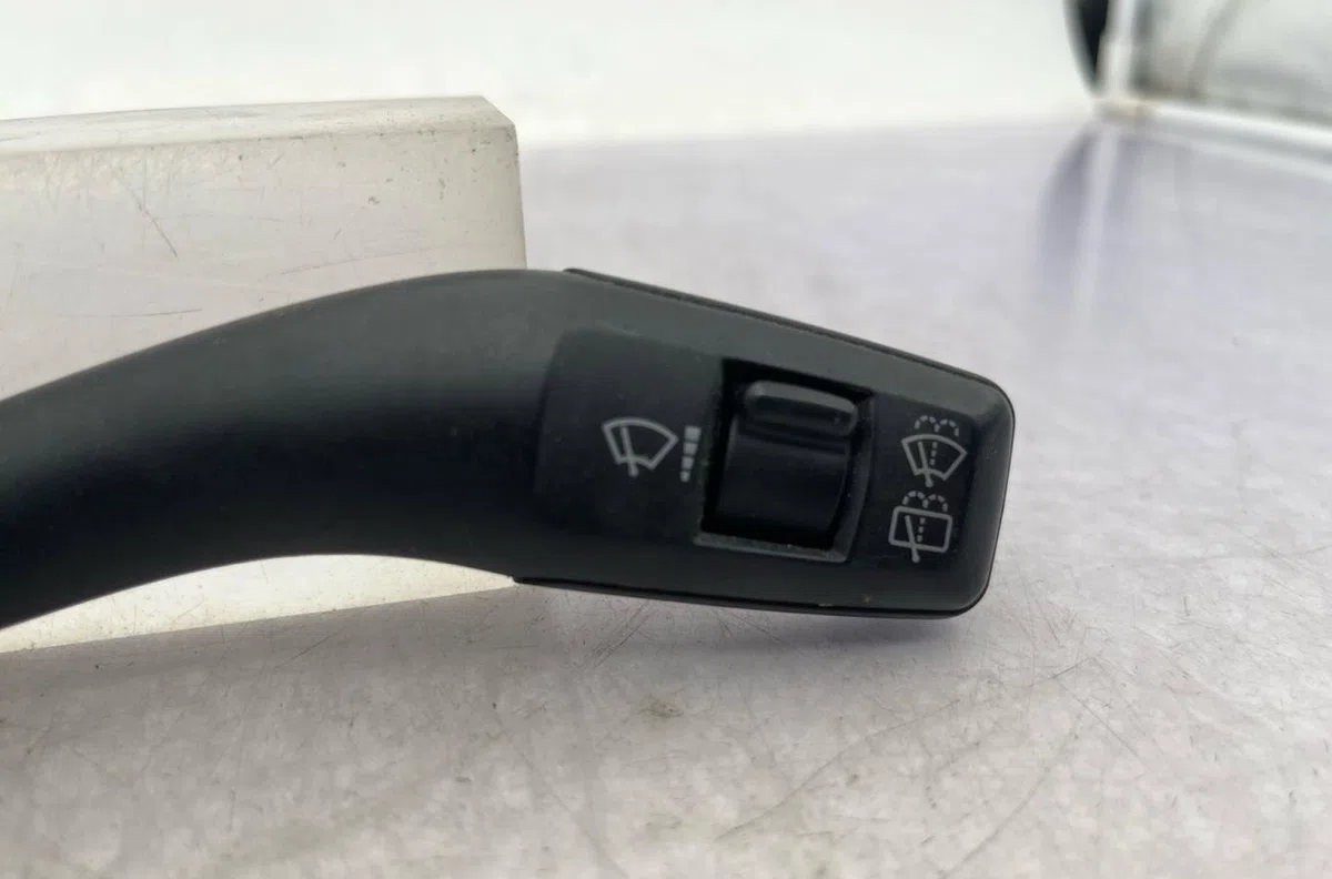 Commande essuie glace AUDI A3 2 SPORTBACK PHASE 1 occasion — photo 2