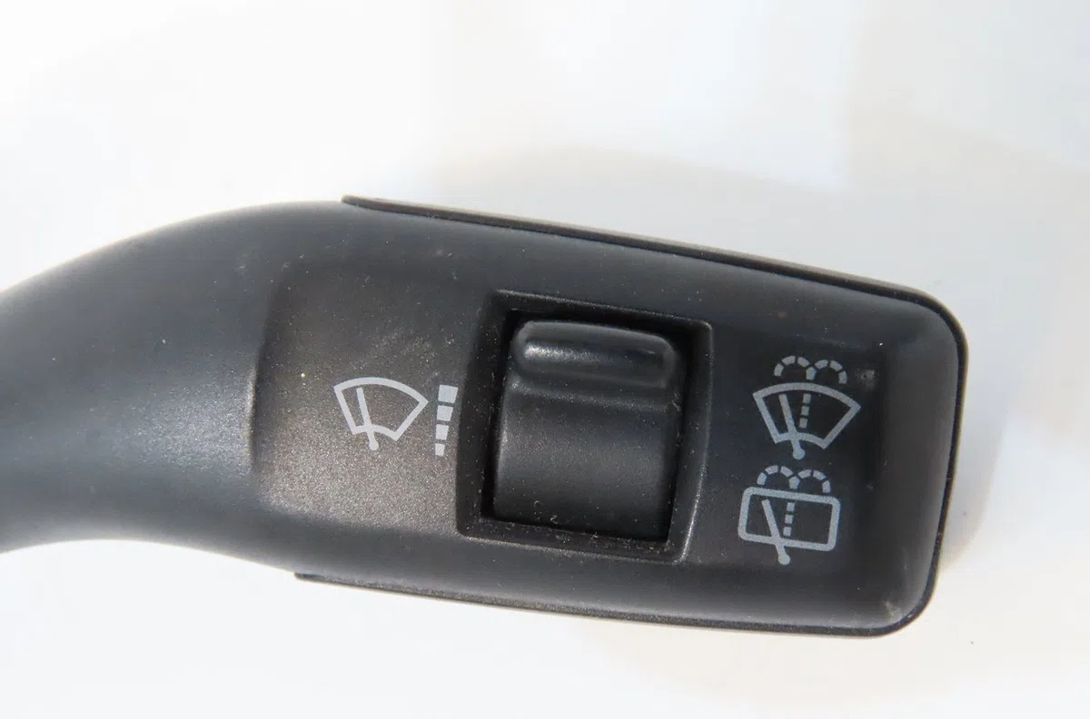 Commande essuie glace Audi A3 Sportback (8PA) 2.0 tdi 16v (2004-2013) 5 portes occasion — photo 2