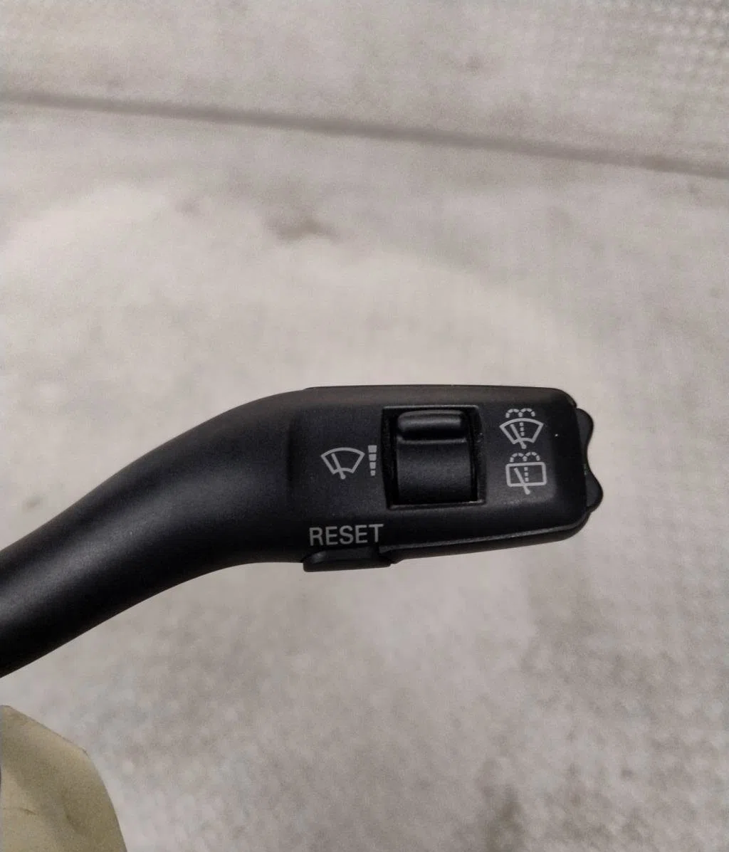 Commande essuie glace AUDI A4 2  A4 2 AVANT PHASE 2 BREAK occasion — photo 2