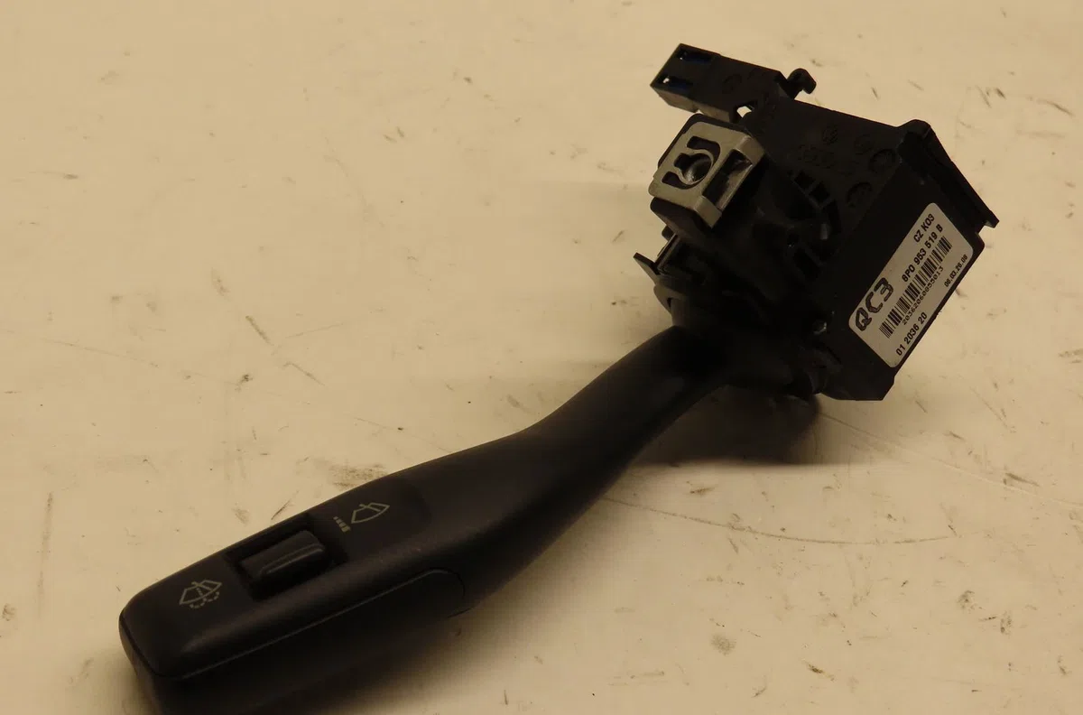 Commande essuie glace Audi TT (8J3) 2.0 tfsi (2006-2010) occasion — photo 2