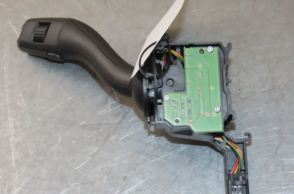 Commande essuie glace Audi TT (8J3) 2.0 tfsi quattro (2010-2014) occasion — photo 3