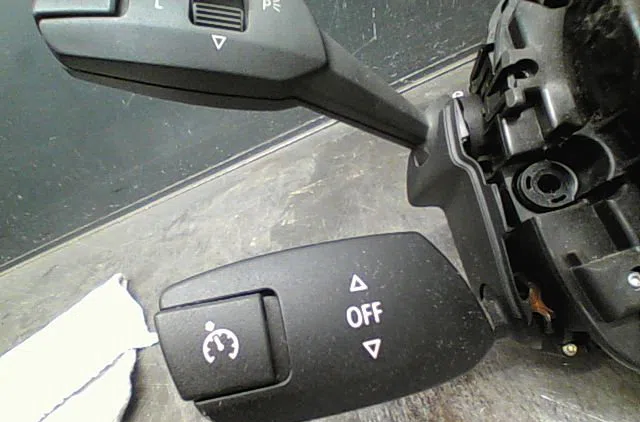 Commande essuie glace Bmw 1 (E87) 118 d (2004-2007) occasion — photo 3