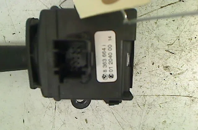 Commande essuie glace Bmw 3 Coupé (E46) 330 ci (2000-2006) occasion — photo 2