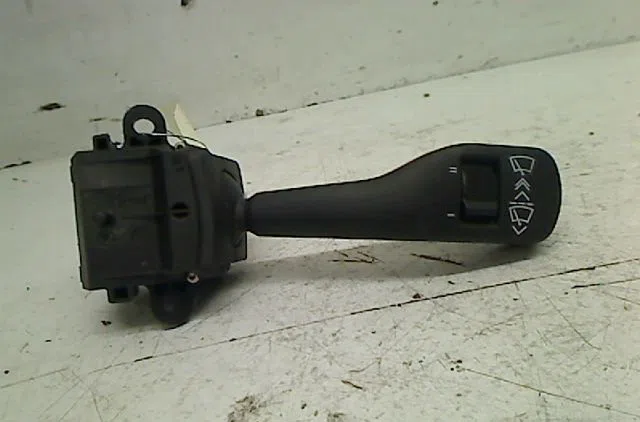 Commande essuie glace Bmw 3 Coupé (E46) 330 ci (2000-2006) occasion — photo 3