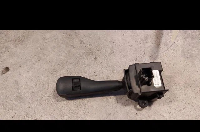 Commande essuie glace Bmw 3 (E46) 320 d (1998-2001) occasion — photo 2