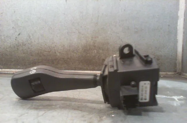 Commande essuie glace Bmw 3 (E46) 325 xi (2000-2005) occasion — photo 2