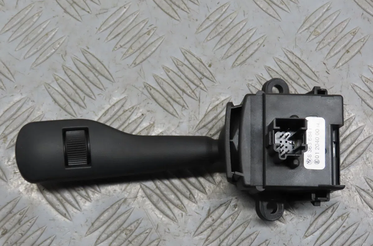 Commande essuie glace Bmw 3 (E46) 330 xd (2000-2003) occasion — photo 2