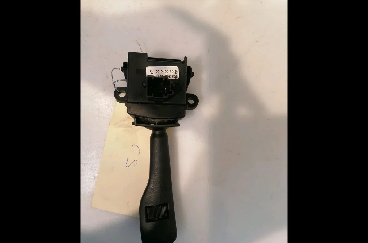 Commande essuie glace Bmw 3 (E90) 320 d (2004-2011) occasion — photo 2