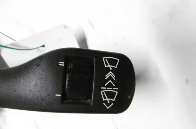 Commande essuie glace BMW SERIE 3 2002 occasion — photo 3