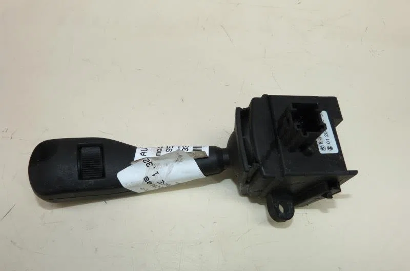 Commande essuie glace BMW SERIE 3 E46 PHASE 1 occasion — photo 3