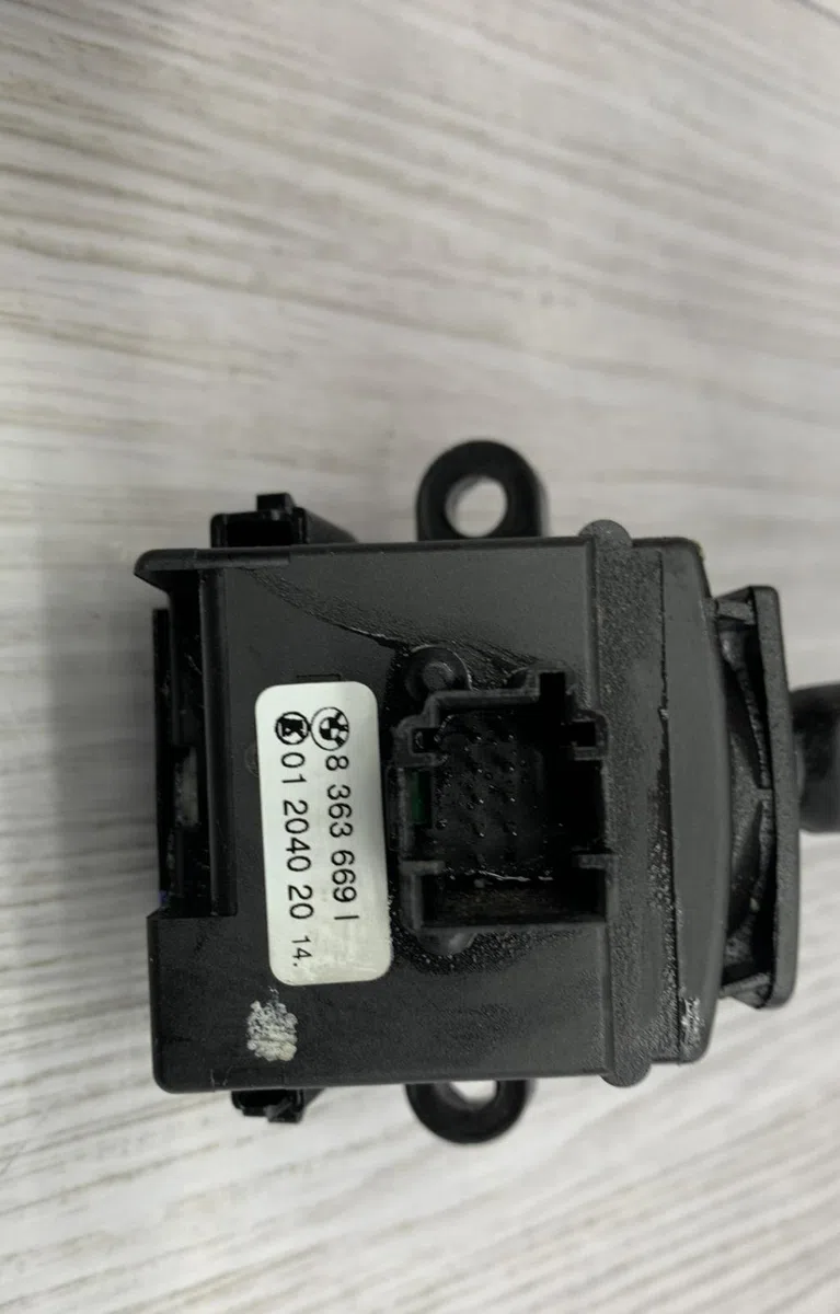 Commande essuie glace BMW SERIE 3 E46 TOURING PHASE 1 BREAK occasion — photo 4