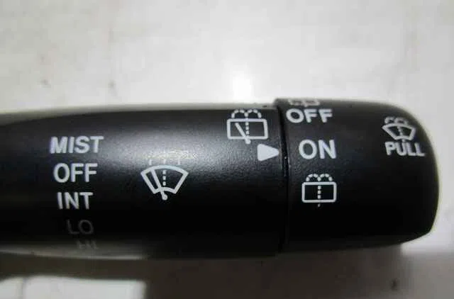 Commande essuie glace CITROEN C1 I occasion — photo 2