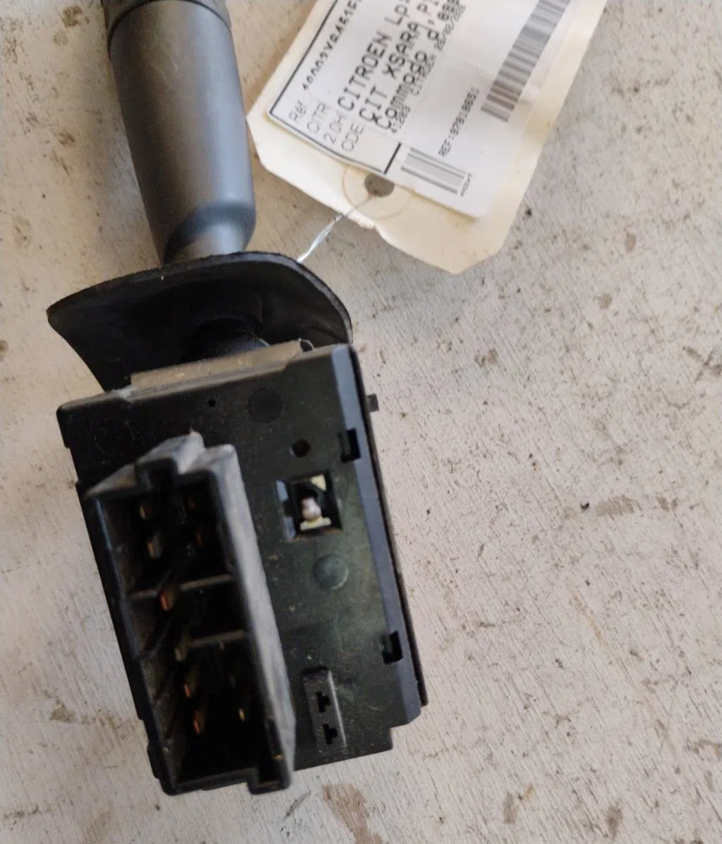 Commande essuie glace Citroen XSARA PICASSO (N68) 2.0 hdi (1999-2011) 5 portes occasion — photo 2