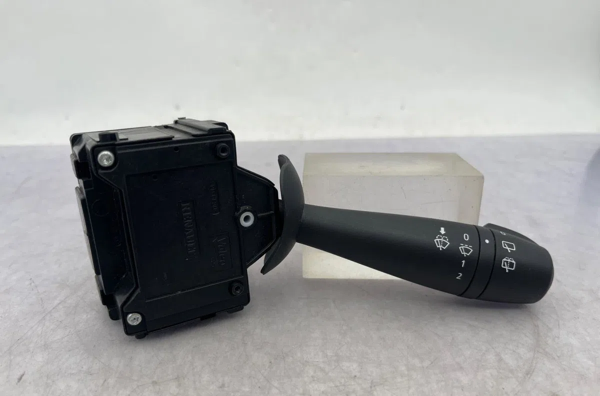 Commande essuie glace DACIA DUSTER 1 PHASE 2 occasion