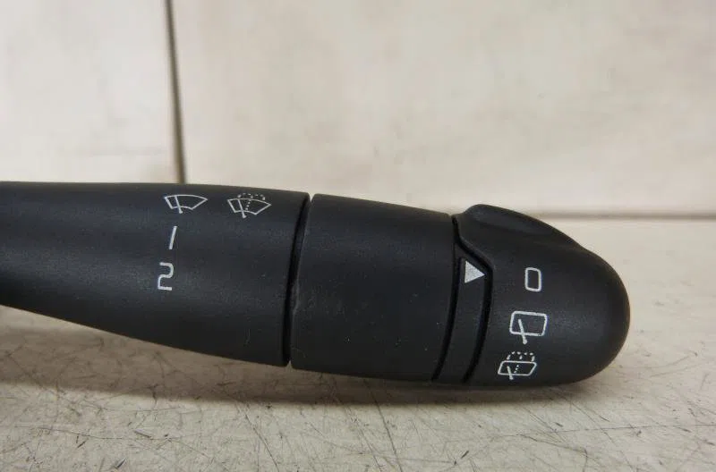 Commande essuie glace DACIA SANDERO 1 occasion — photo 3