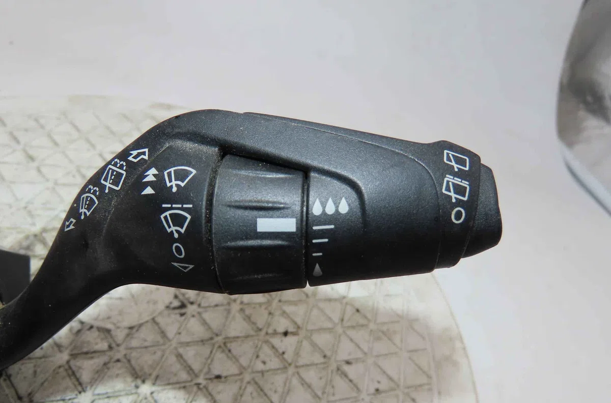 Commande essuie glace FORD CMAX II occasion — photo 2