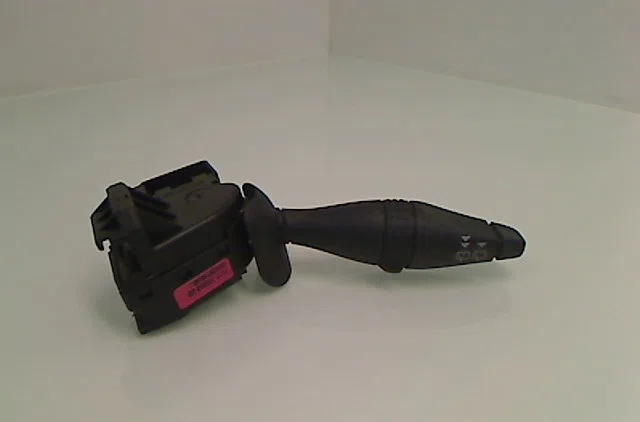 Commande essuie glace FORD FIESTA V  1.4 TDCI occasion — photo 2