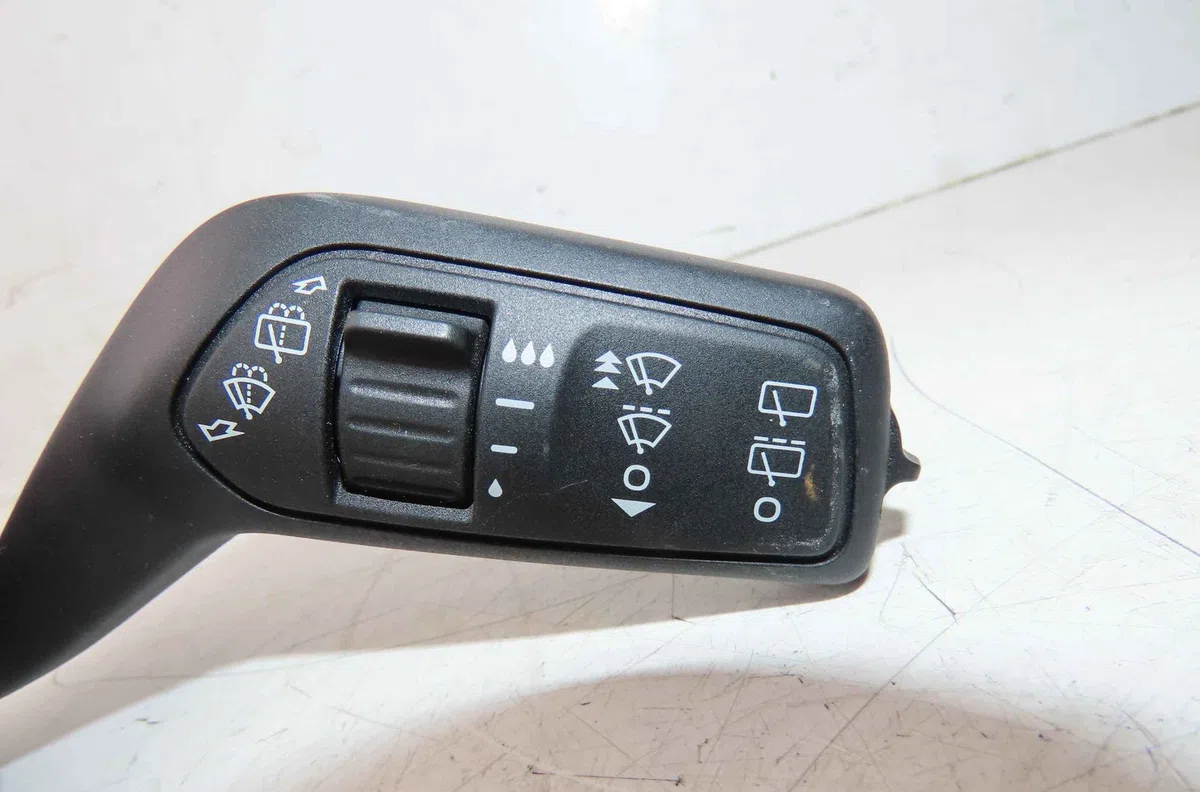 Commande essuie glace FORD FIESTA VII occasion — photo 2