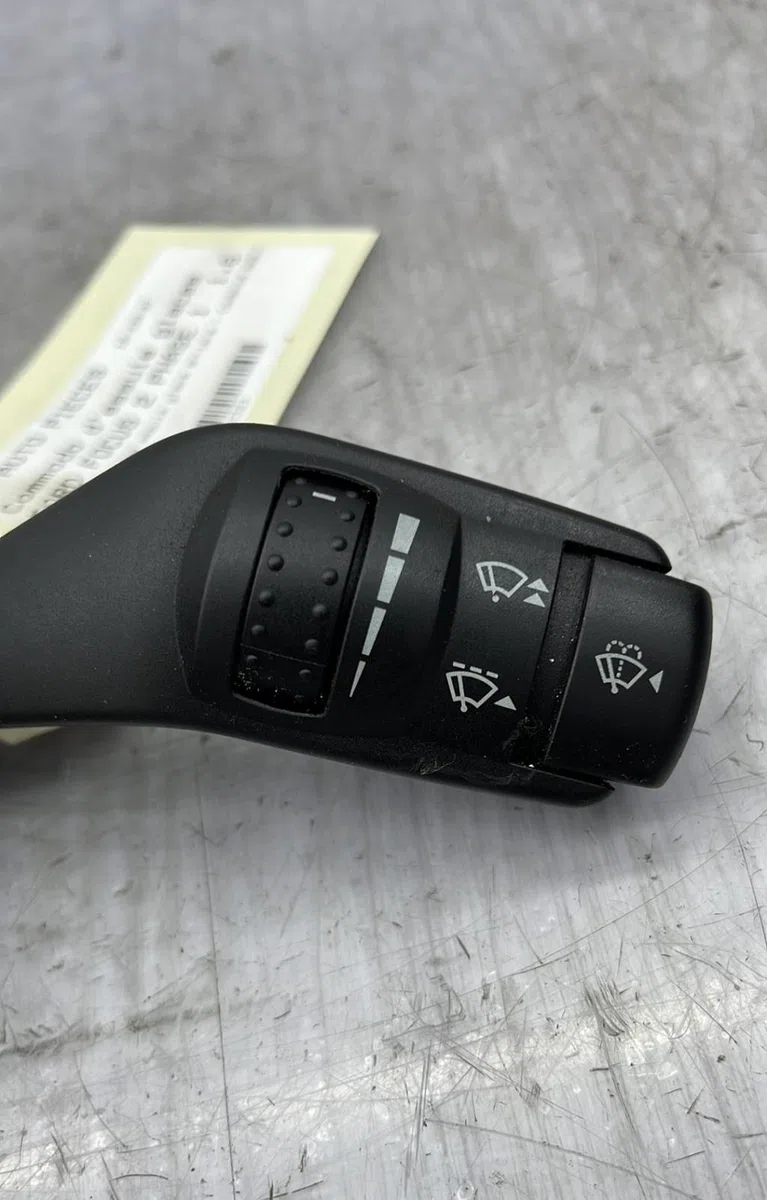 Commande essuie glace FORD FOCUS 2 PHASE 1 occasion — photo 2