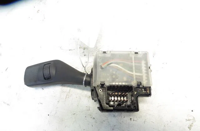 Commande essuie glace FORD FOCUS CMAX I 2006 occasion — photo 2