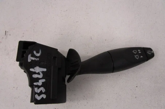 Commande essuie glace FORD FOCUS I  1.8 TDDI 90ch occasion — photo 2