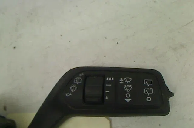 Commande essuie glace FORD FOCUS IV occasion — photo 2