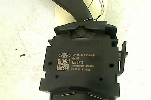 Commande essuie glace FORD FOCUS IV occasion — photo 3