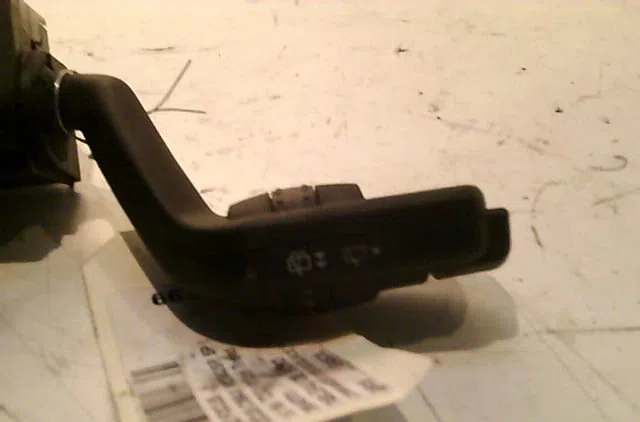 Commande essuie glace FORD FOCUS occasion — photo 3