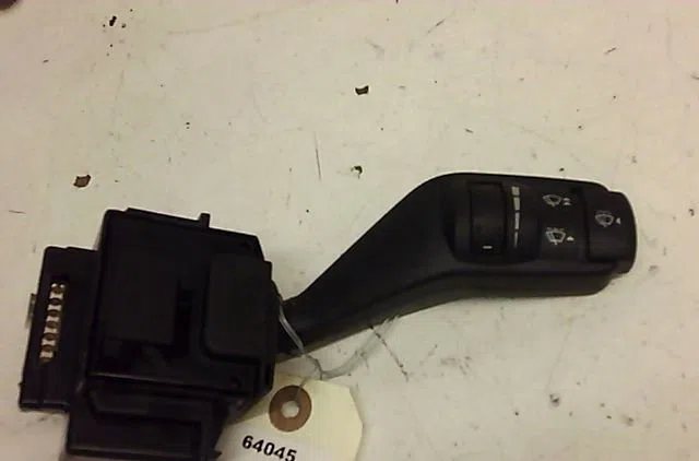 Commande essuie glace FORD FOCUS occasion — photo 3
