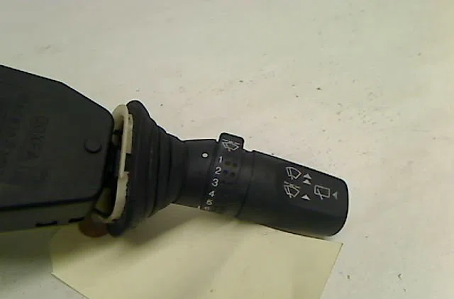 Commande essuie glace FORD MONDEO occasion — photo 2
