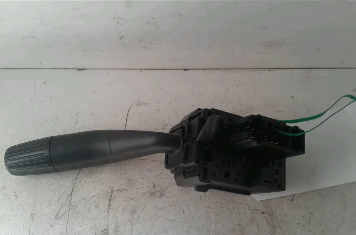 Commande essuie glace HONDA JAZZ I 2003 occasion — photo 2