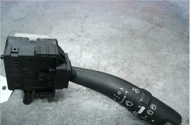 Commande essuie glace Hyundai H-1 Cargo (TQ) 2.5 crdi (2008) occasion — photo 2