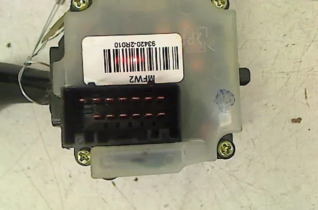 Commande essuie glace Hyundai I30 (FD) 1.4 (2007-2011) occasion — photo 3