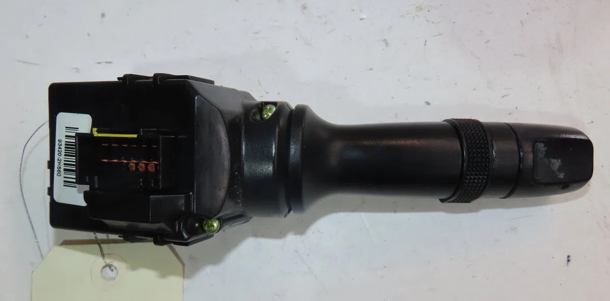 Commande essuie glace Hyundai Ix20 (JC) 1.4 crdi (2010-2019) occasion — photo 2