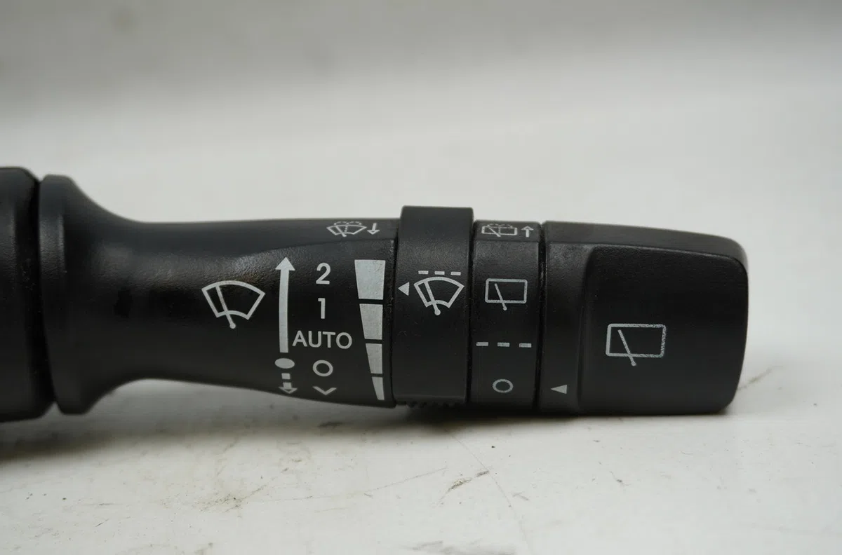 Commande essuie glace Hyundai Ix35 (LM, EL, ELH) 1.6 (2010) occasion — photo 2