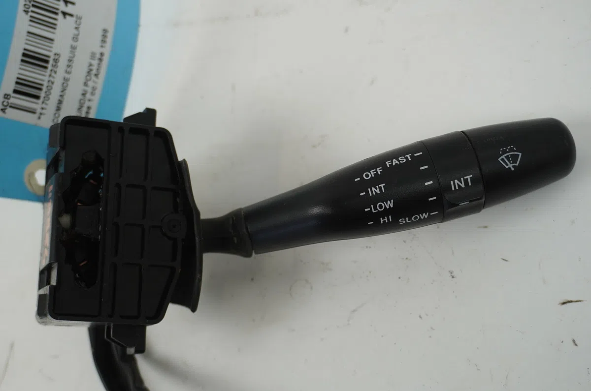 Commande essuie glace Hyundai PONY I (X-3) 1.3 i 12v (1994-2000) occasion — photo 2