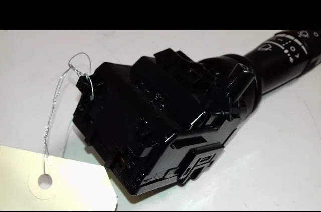 Commande essuie glace Kia CEE'D 3-5 portes (ED) 1.6 crdi 115 (2006-2012) occasion — photo 3