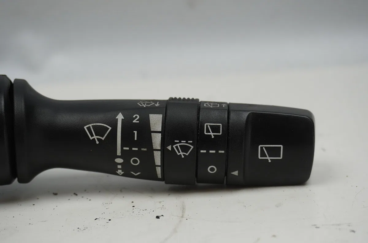 Commande essuie glace Kia CEE'D (JD) 1.6 crdi 128 (2012-2018) occasion — photo 3