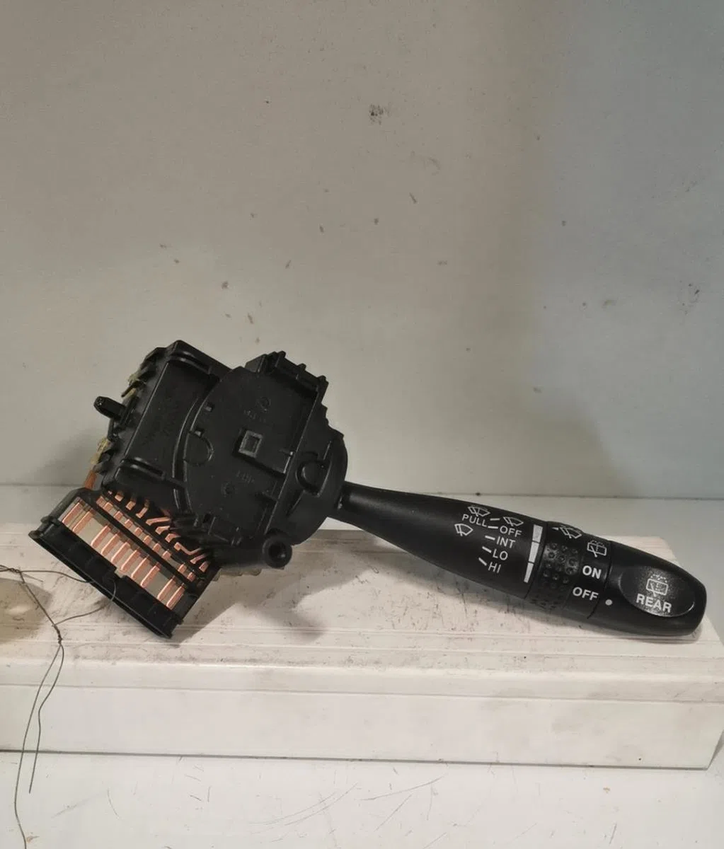 Commande essuie glace KIA RIO 2 PHASE 1 occasion — photo 2