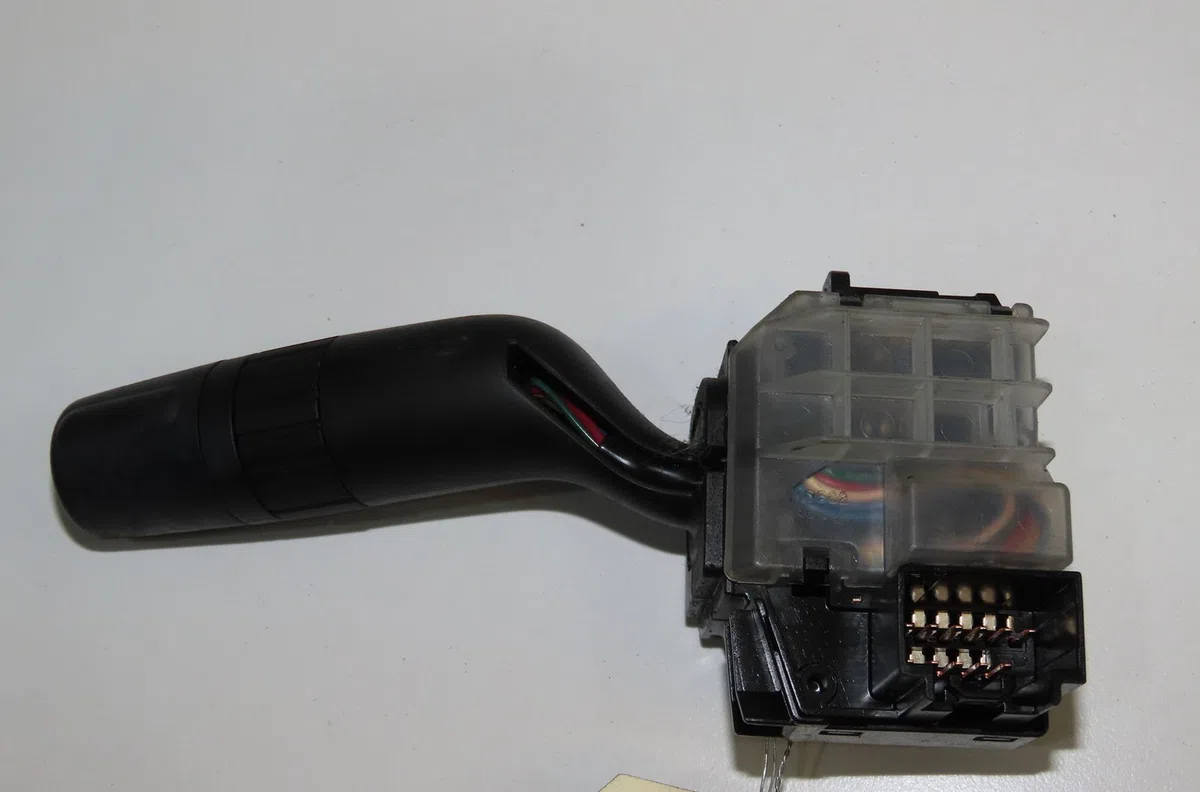 Commande essuie glace Mazda 3 (BL) 1.6 mz-cd (bl14) (2008-2013) occasion — photo 2