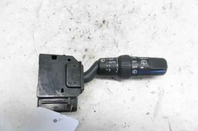 Commande essuie glace MAZDA 5 2006 occasion — photo 3