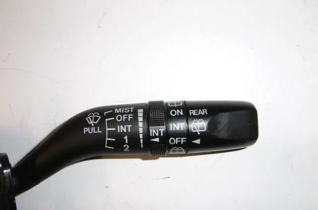 Commande essuie glace MAZDA 6 2005 occasion — photo 2