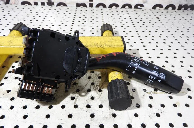 Commande essuie glace MAZDA 626 4 PHASE 1 occasion — photo 2