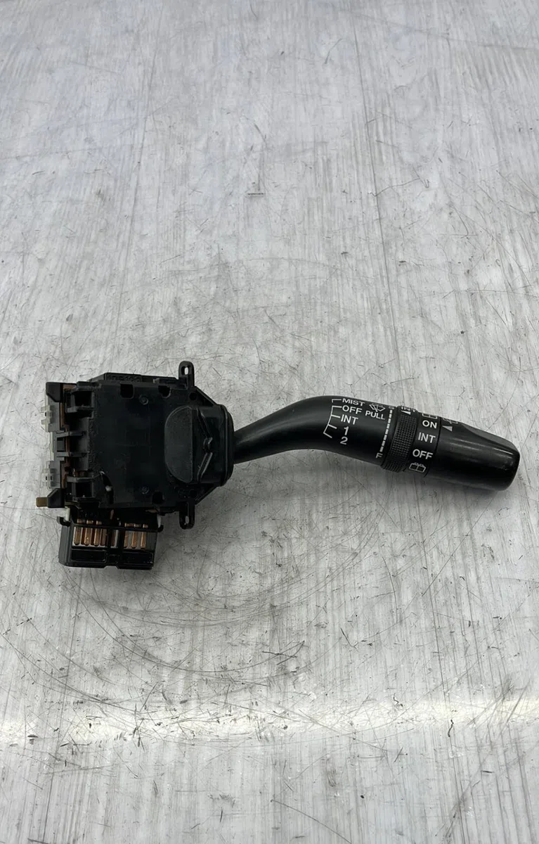 Commande essuie glace MAZDA 626 4 PHASE 2 occasion — photo 2