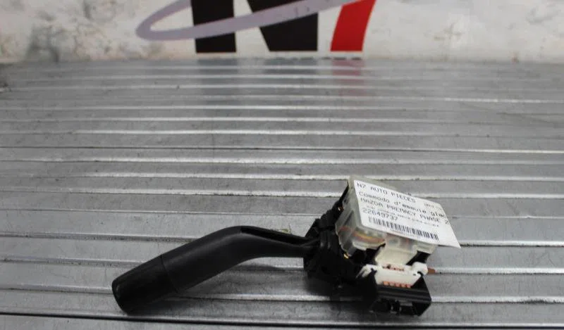 Commande essuie glace MAZDA PREMACY occasion — photo 2