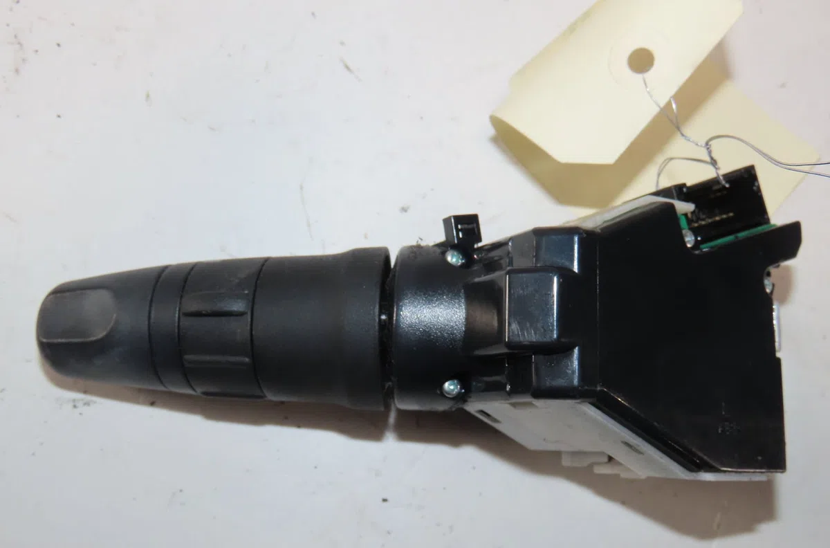 Commande essuie glace Nissan MICRA III (K12) 1.5 dci (2003-2010) occasion — photo 2