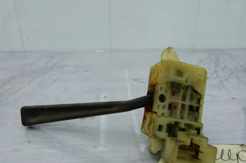 Commande essuie glace NISSAN MICRA occasion — photo 2