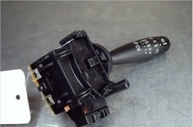 Commande essuie glace Nissan PIXO (UA0) 1.0 (2009) 5 portes occasion — photo 2