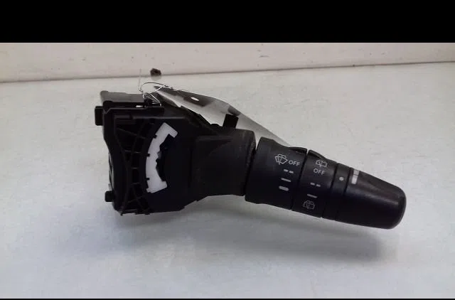 Commande essuie glace Nissan X-TRAIL I (T30) 2.2 dci (2003-2013) occasion — photo 4