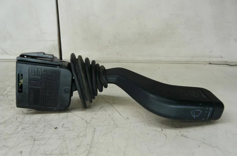 Commande essuie glace OPEL CORSA B PHASE 1 occasion — photo 2